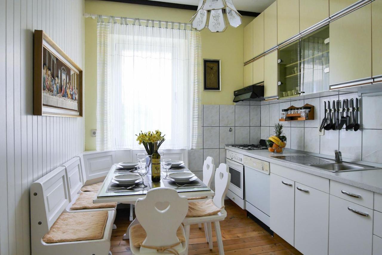 Apartment Beach Makarska Esterno foto
